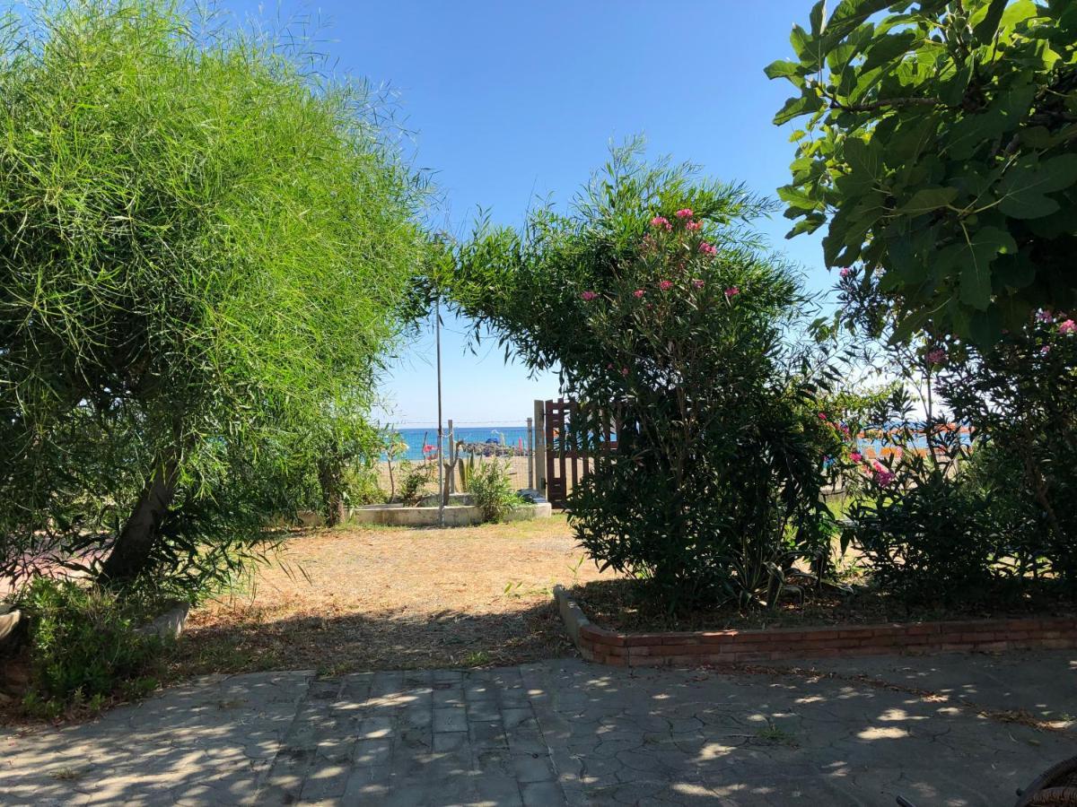 Bed & Breakfast "Camera A Sud" Cariati Exterior photo